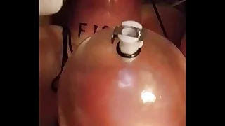 Breast vacuum pumping
